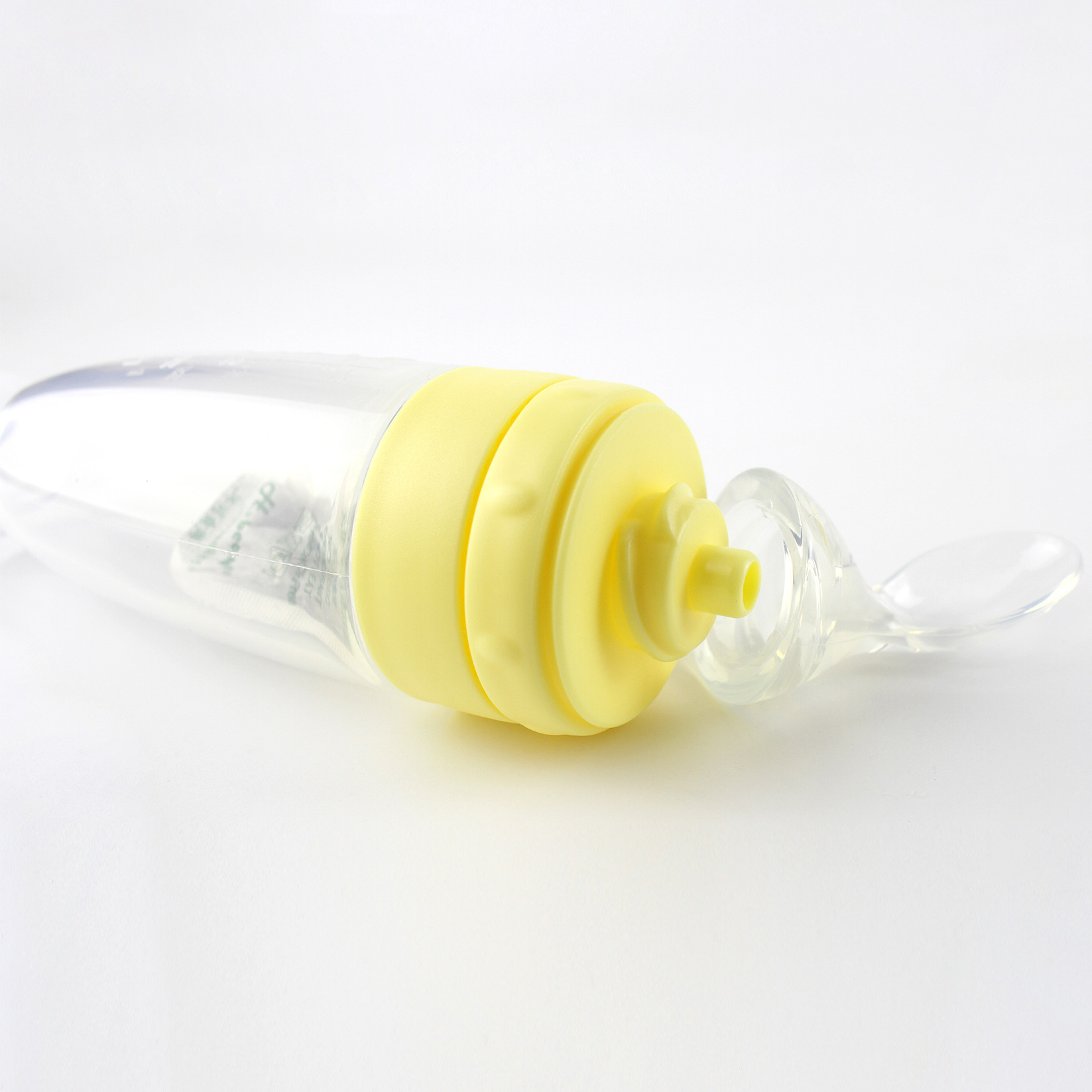 Best Selling Products Hot sale squeezable silicone baby feeding bottle with spoon for Newborn