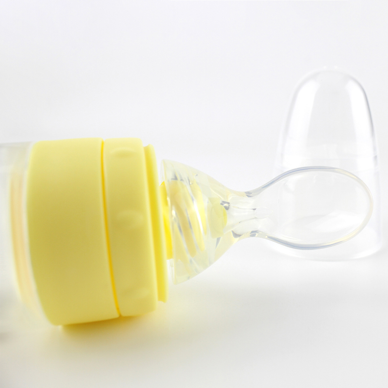 Best Selling Products Hot sale squeezable silicone baby feeding bottle with spoon for Newborn