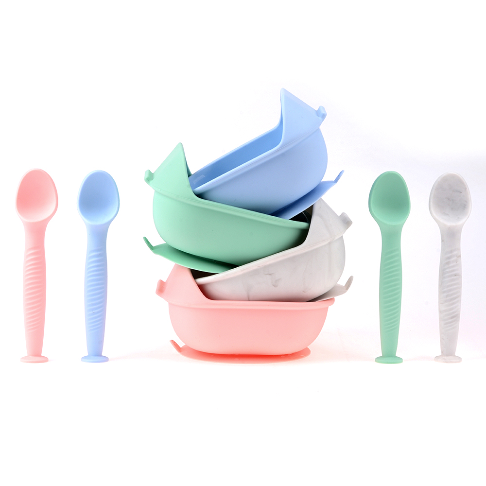 2021 New Design Food grade silicone Baby Bowl With Spoon